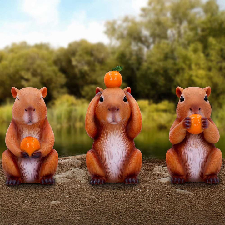 Three Wise Capybaras 10.5