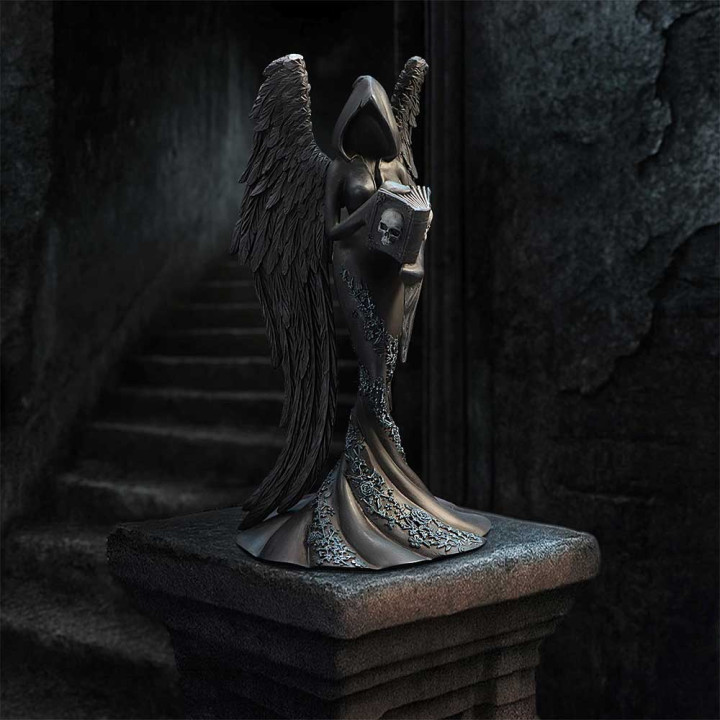 Femme Fatale - Scholar 21