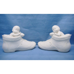 bébé dans chaussure 15,5*