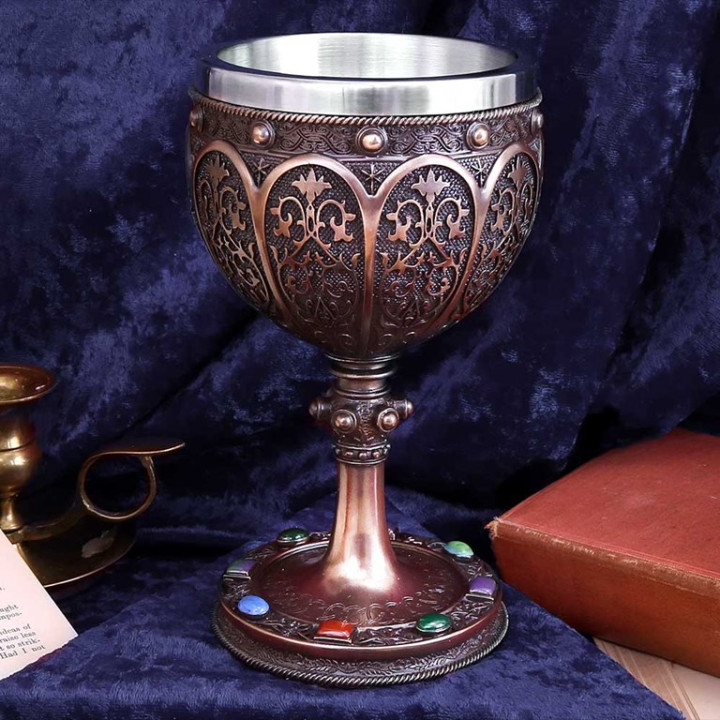 The Grail 17cm