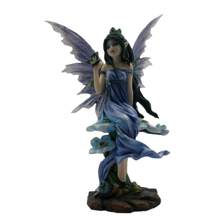 Fée bleu avec un papillon