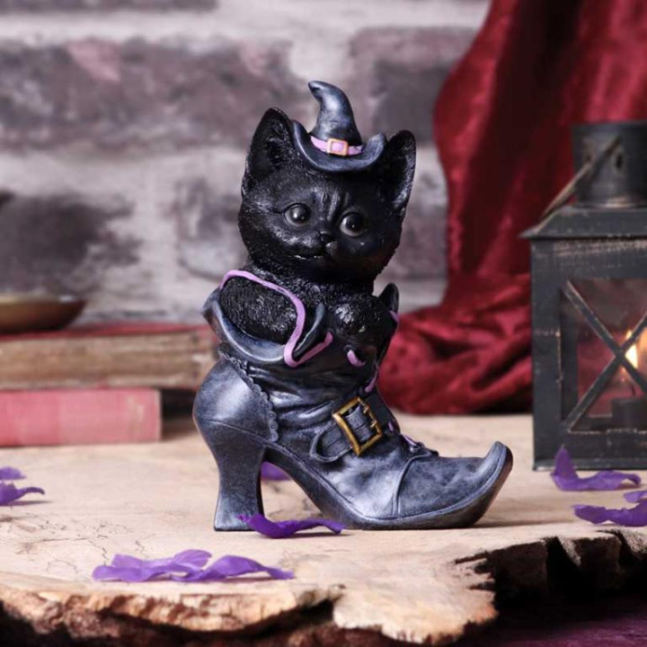 Mischievous Familiar 18.5