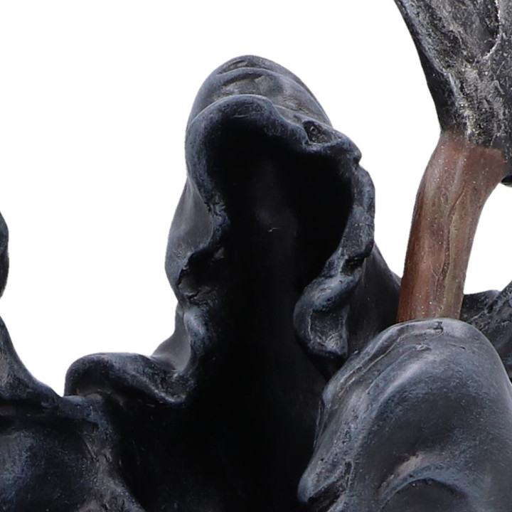Shadow of Death 23.1cm