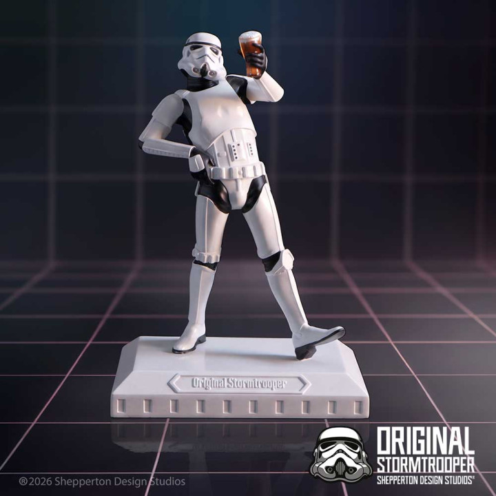 Stormtrooper Raise a Glas