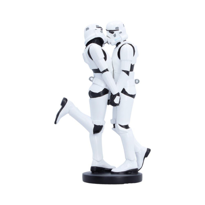 Stormtrooper First Kiss 1