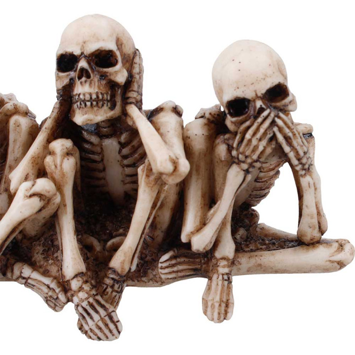 Three Wise Corpses 13.5cm