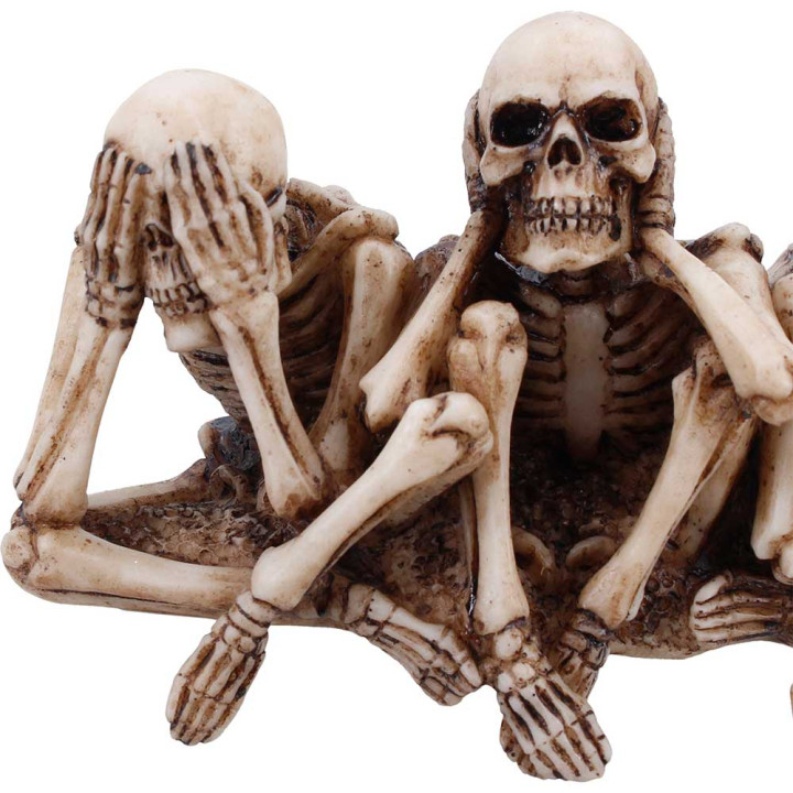 Three Wise Corpses 13.5cm