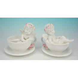 Sujet ange dans une tasse