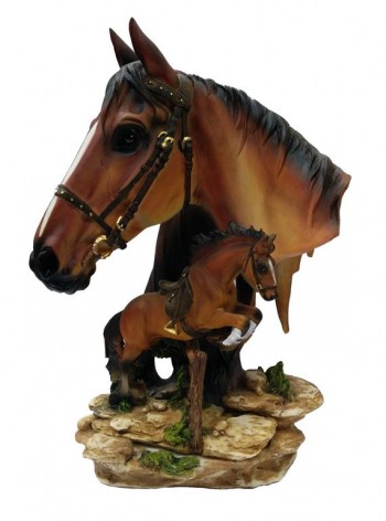 Estátua De Cabeça De Cavalo...