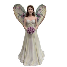 Fée mariée avec bouquet d