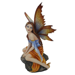 Fada sentada na pedra 9*1