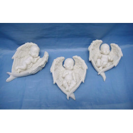 Bébé endormi dans ailes 7
