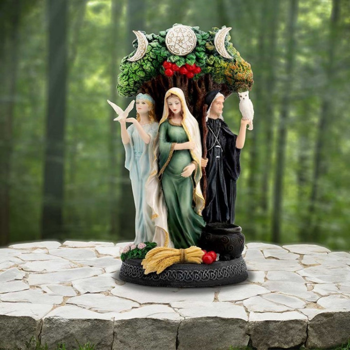 Maiden, Mother, Crone (Pa