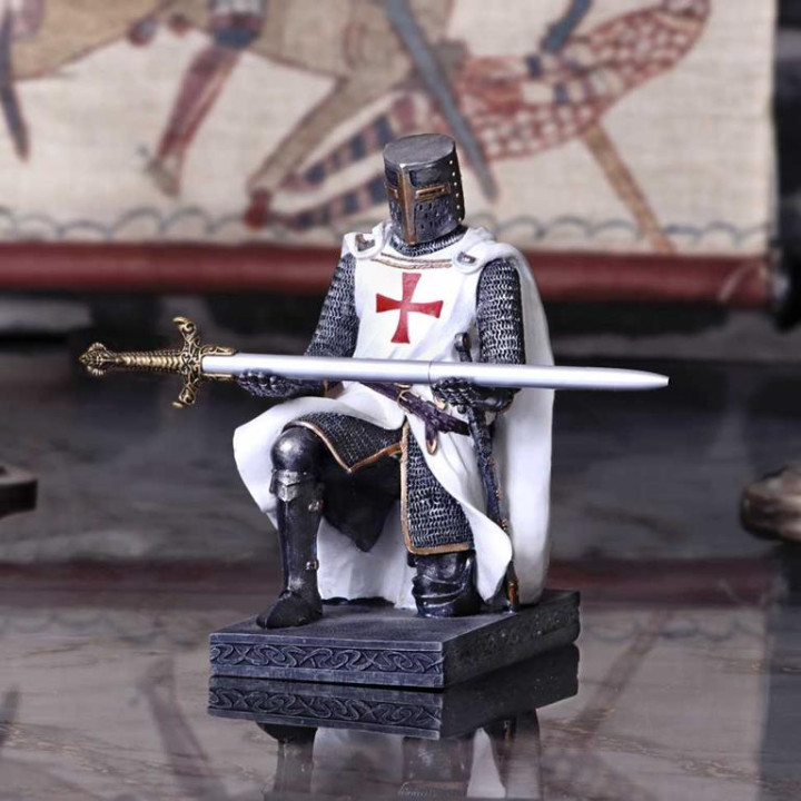 Knights Oath 16.8cm