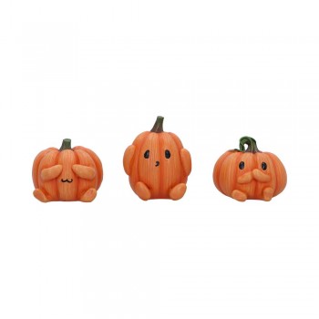 Three Wise Pumpkins 8cm