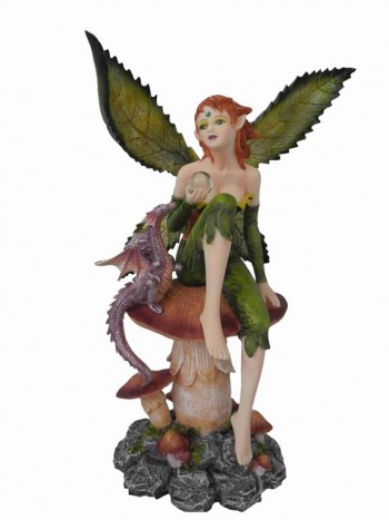 Fée verte sur champignon